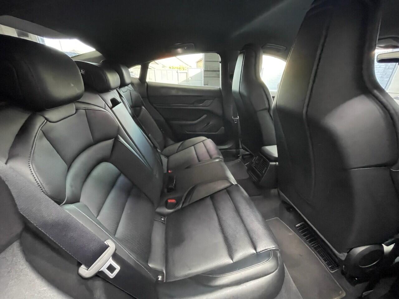 Used Porsche Taycan 2021 for sale - 77612932: Photo 9