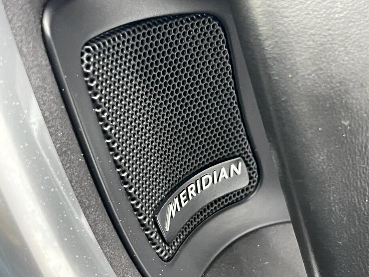 Used Land Rover Discovery Sport 2018 for sale - 76635428: Photo 11