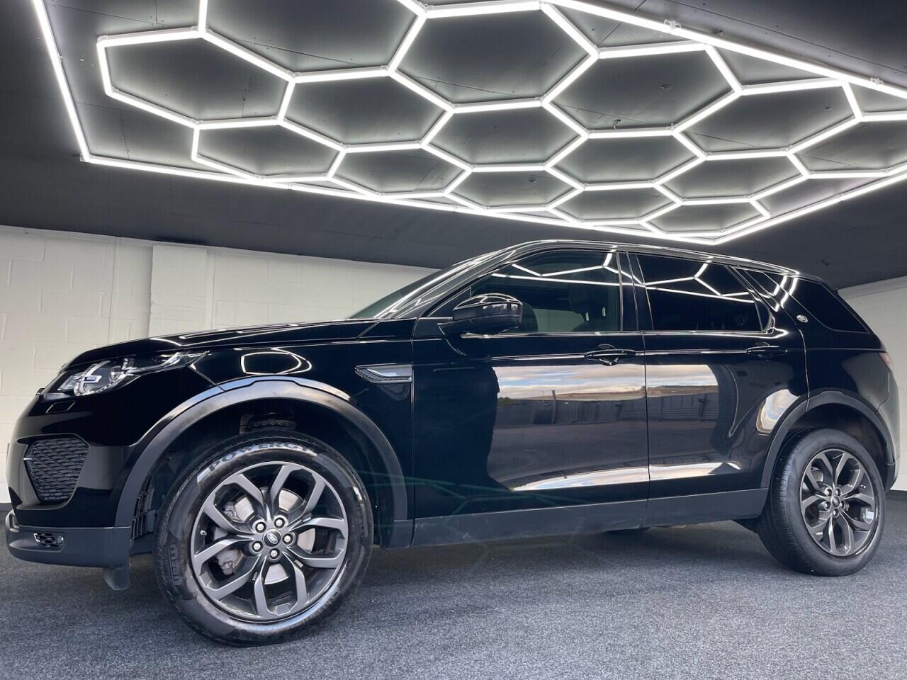 Used Land Rover Discovery Sport 2018 for sale - 76635428: Photo 15