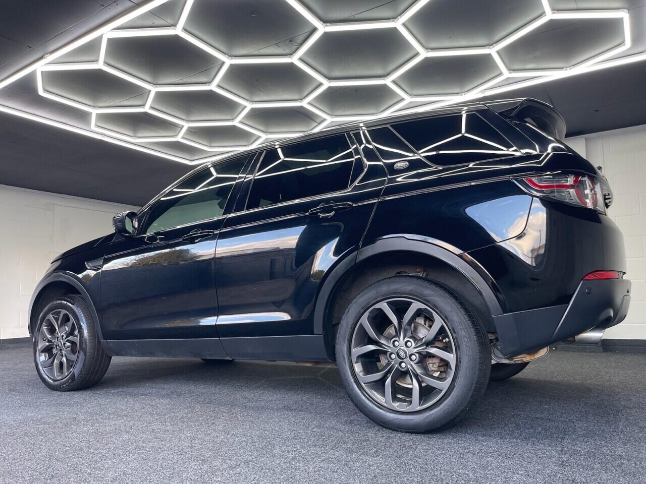 Used Land Rover Discovery Sport 2018 for sale - 76635428: Photo 16