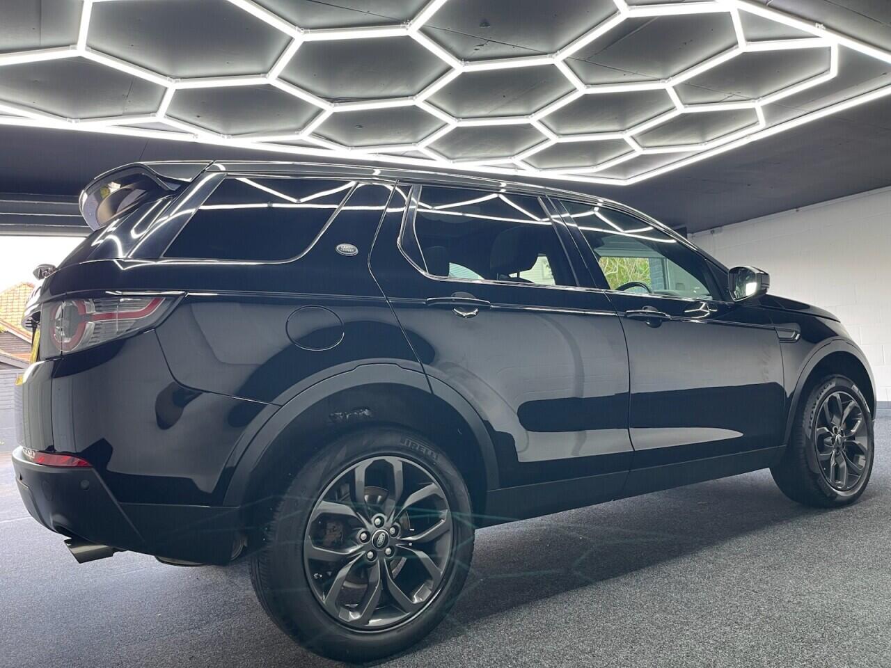 Used Land Rover Discovery Sport 2018 for sale - 76635428: Photo 23