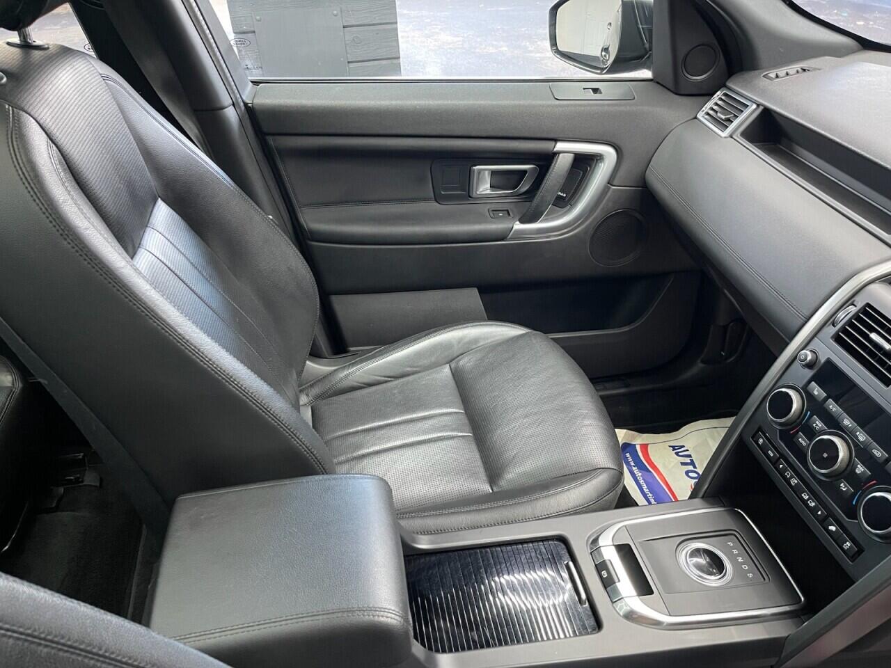 Used Land Rover Discovery Sport 2018 for sale - 76635428: Photo 33