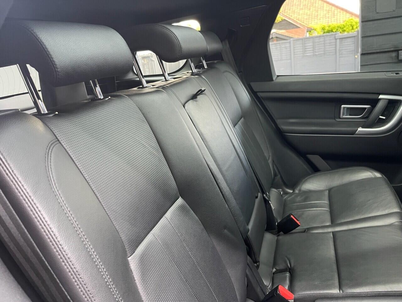 Used Land Rover Discovery Sport 2018 for sale - 76635428: Photo 34