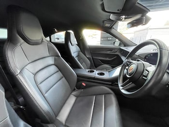 Used Porsche Taycan 2023 for sale - 78784402: Photo