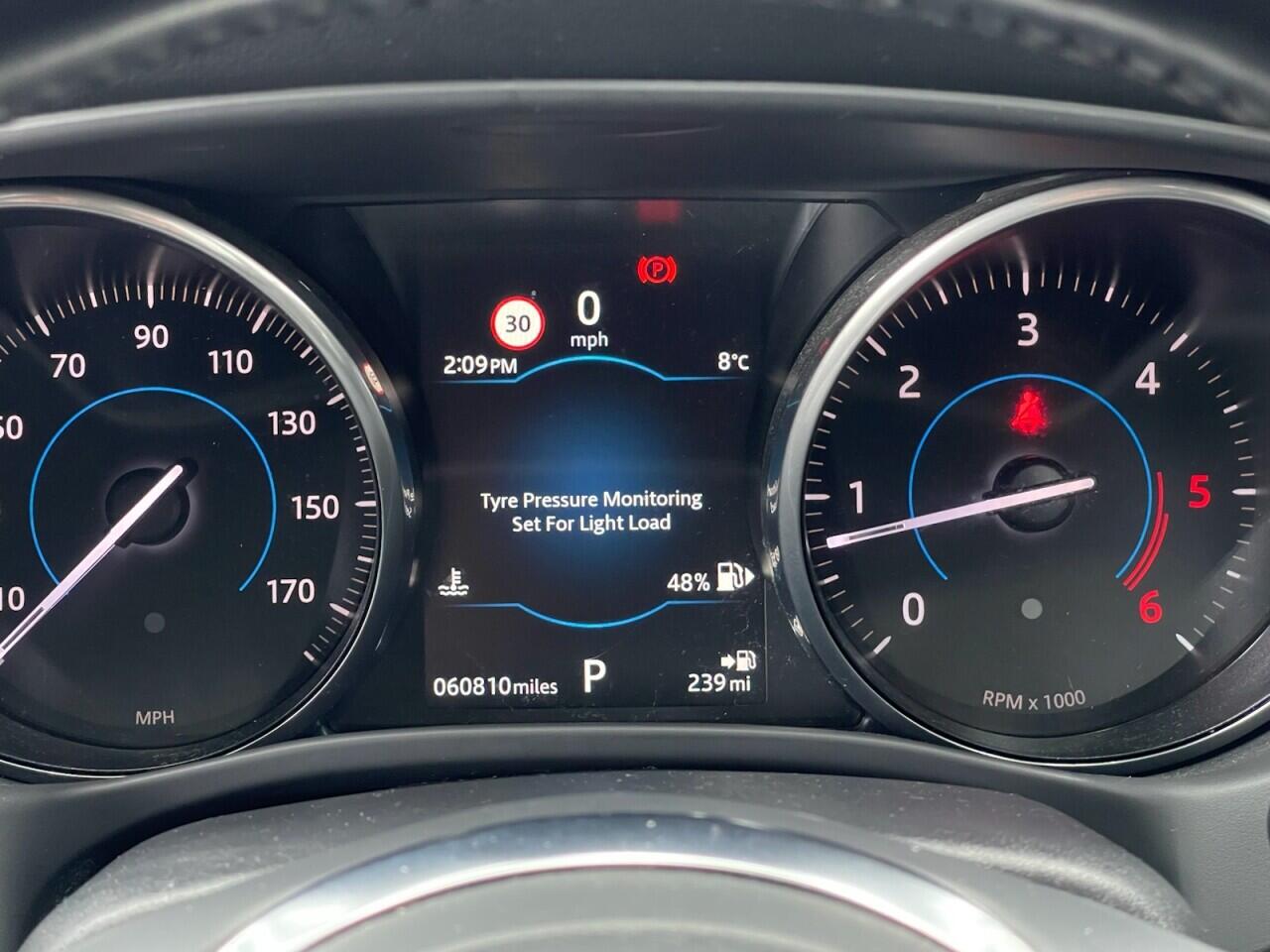 Used Jaguar XE 2017 for sale - 77524402: Photo 31