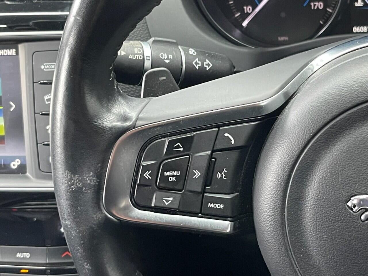 Used Jaguar XE 2017 for sale - 77524402: Photo 34