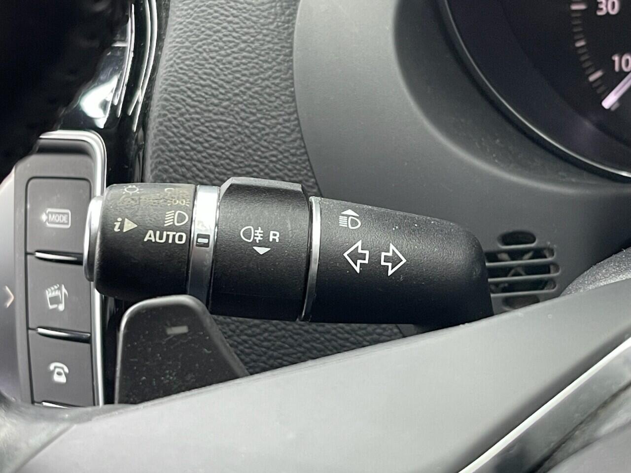 Used Jaguar XE 2017 for sale - 77524402: Photo 36