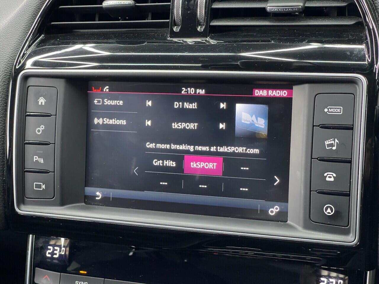 Used Jaguar XE 2017 for sale - 77524402: Photo 38