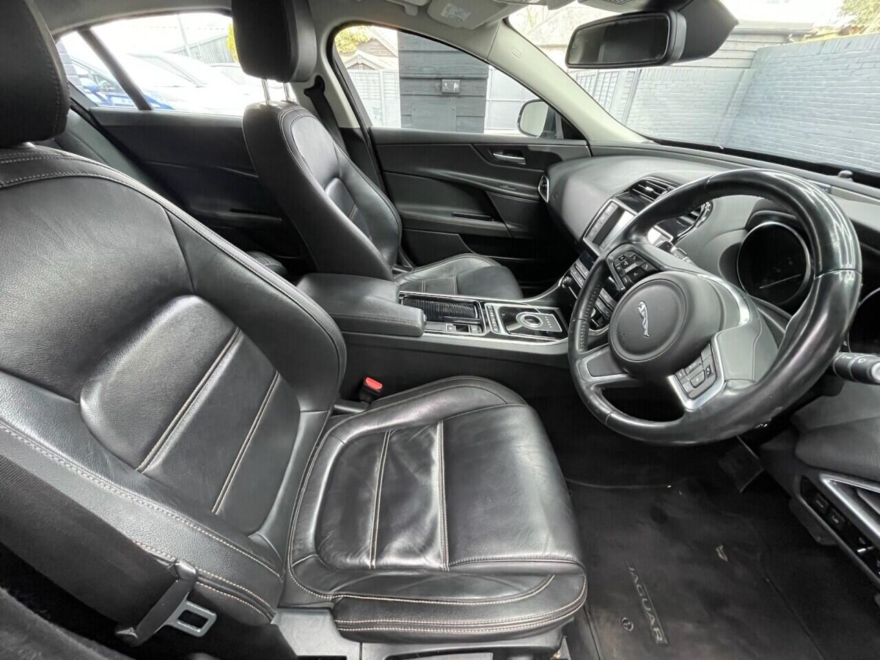 Used Jaguar XE 2017 for sale - 77524402: Photo 7