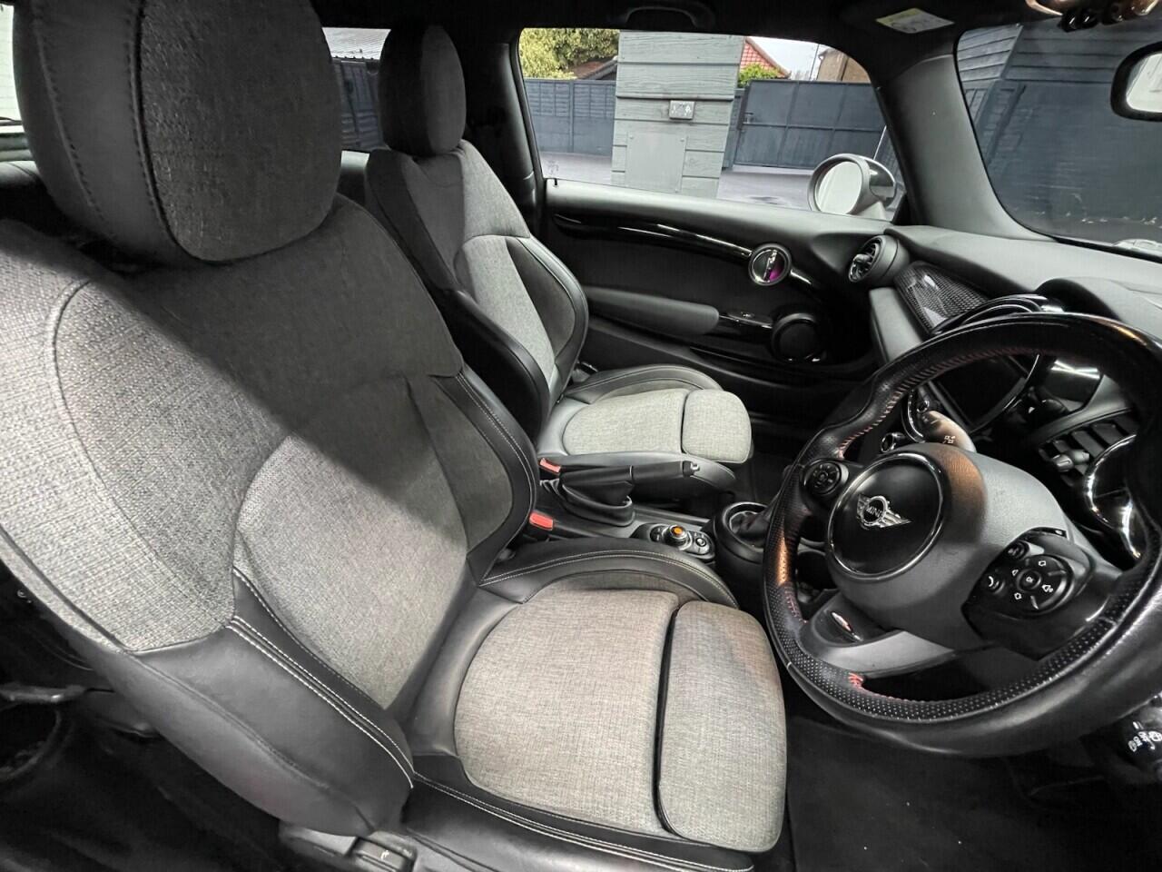 Used MINI Hatch 2018 for sale - 76832309: Photo 12