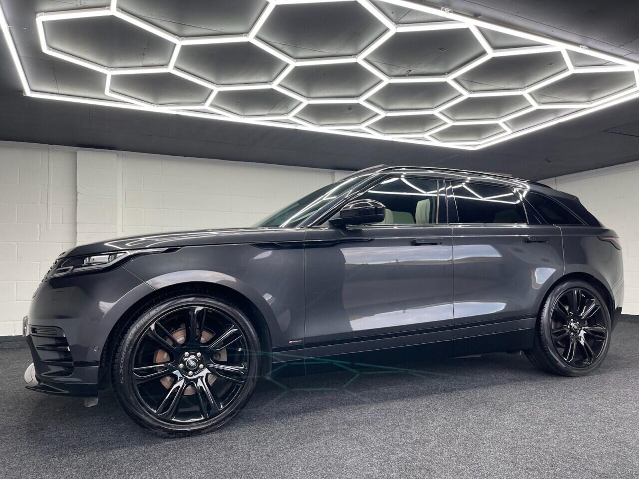 Used Land Rover Range Rover Velar 2019 for sale - 76635432: Photo 14
