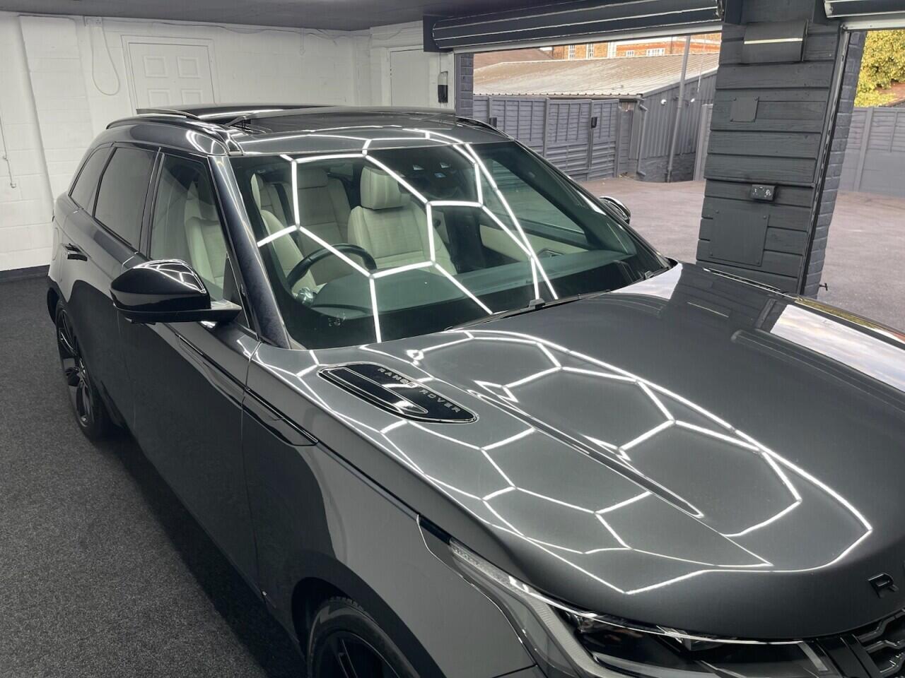 Used Land Rover Range Rover Velar 2019 for sale - 76635432: Photo 27