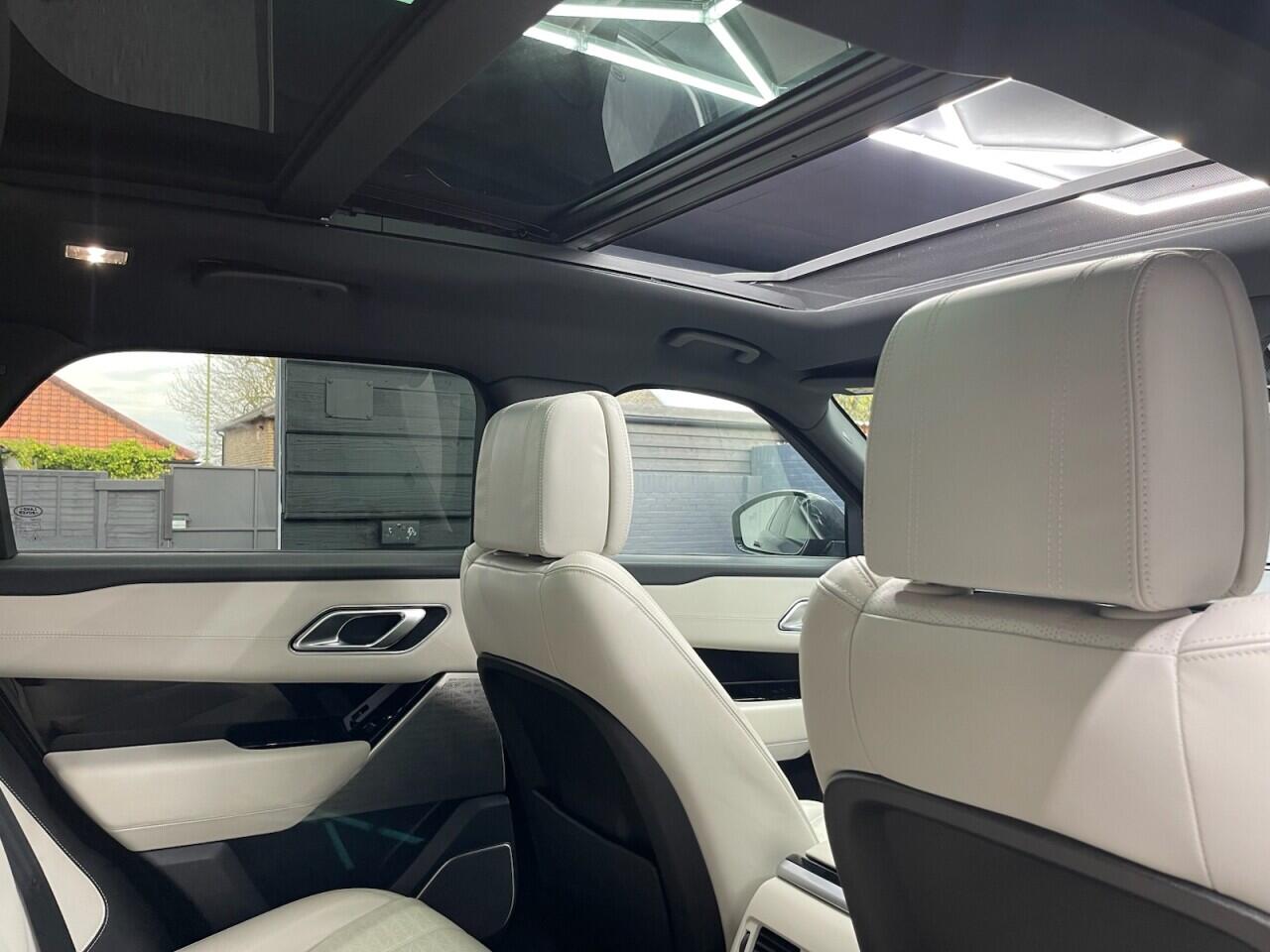 Used Land Rover Range Rover Velar 2019 for sale - 76635432: Photo 35