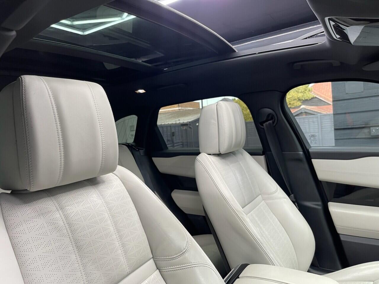 Used Land Rover Range Rover Velar 2019 for sale - 76635432: Photo 37