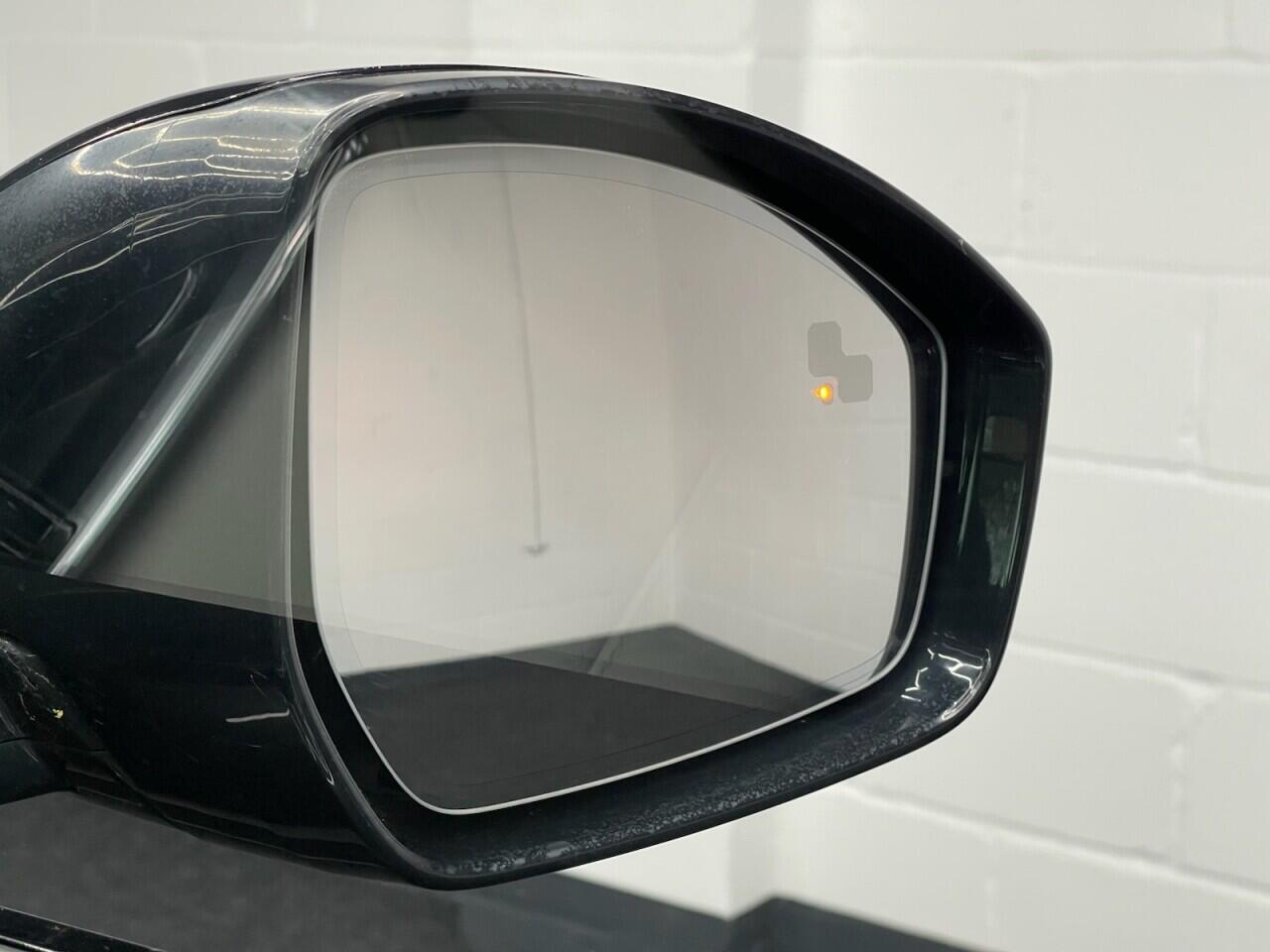 Used Land Rover Range Rover Velar 2019 for sale - 76635432: Photo 44