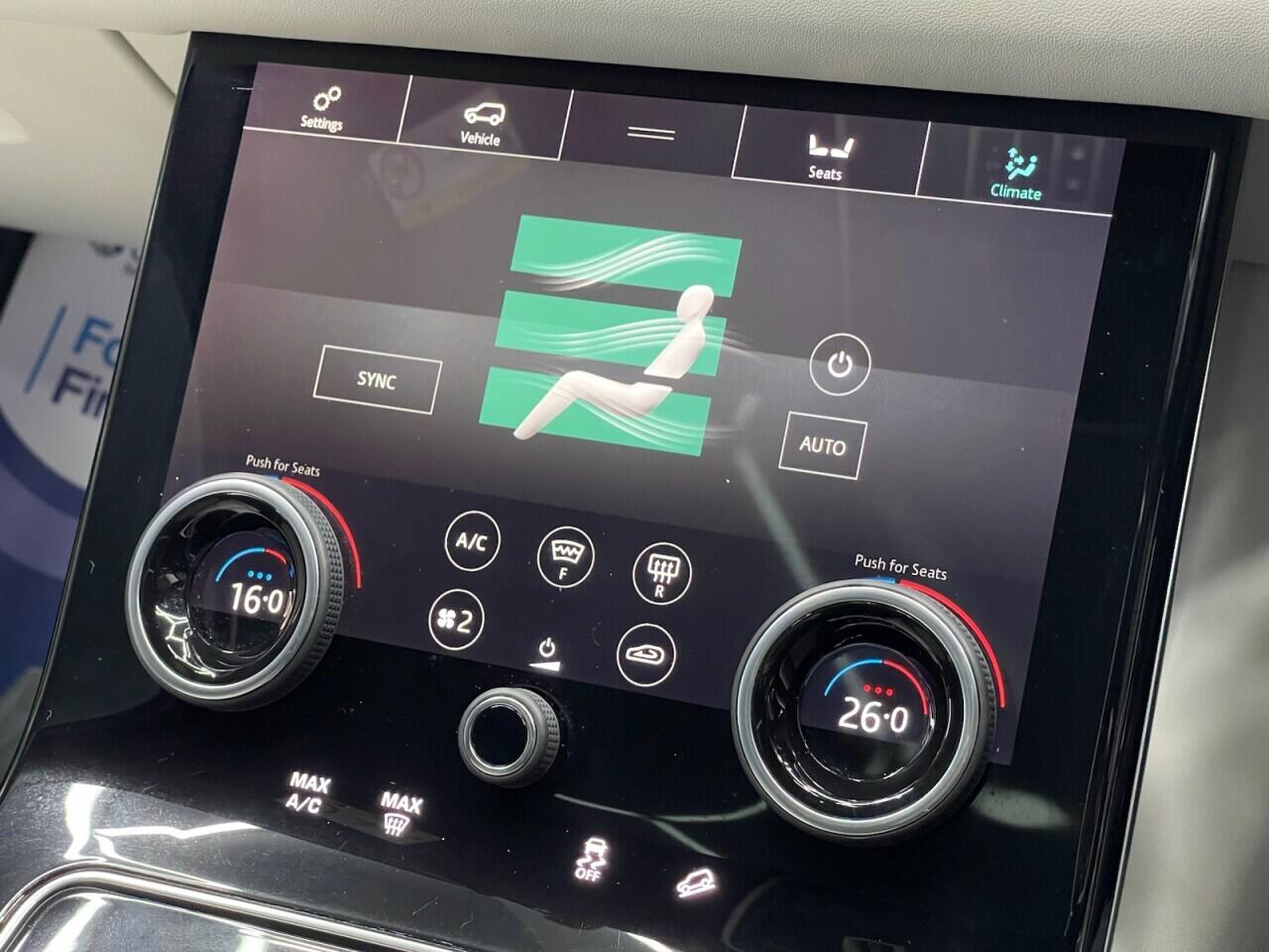 Used Land Rover Range Rover Velar 2019 for sale - 76635432: Photo 52