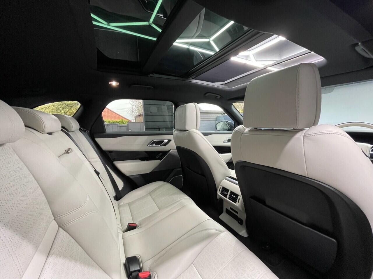 Used Land Rover Range Rover Velar 2019 for sale - 76635432: Photo 7