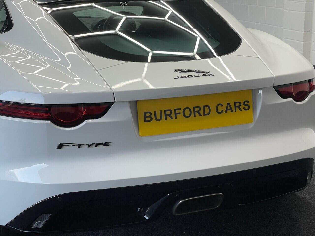 Used Jaguar F-Type 2019 for sale - 76992933: Photo 12