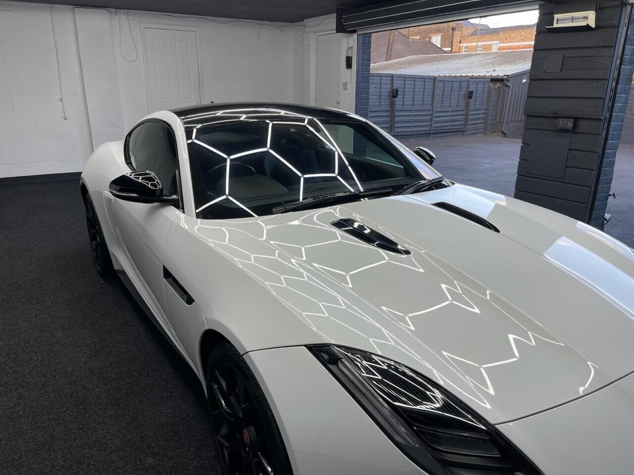 Used Jaguar F-Type 2019 for sale - 76992933: Photo 28