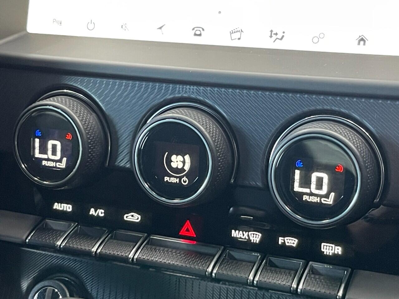 Used Jaguar F-Type 2019 for sale - 76992933: Photo 39