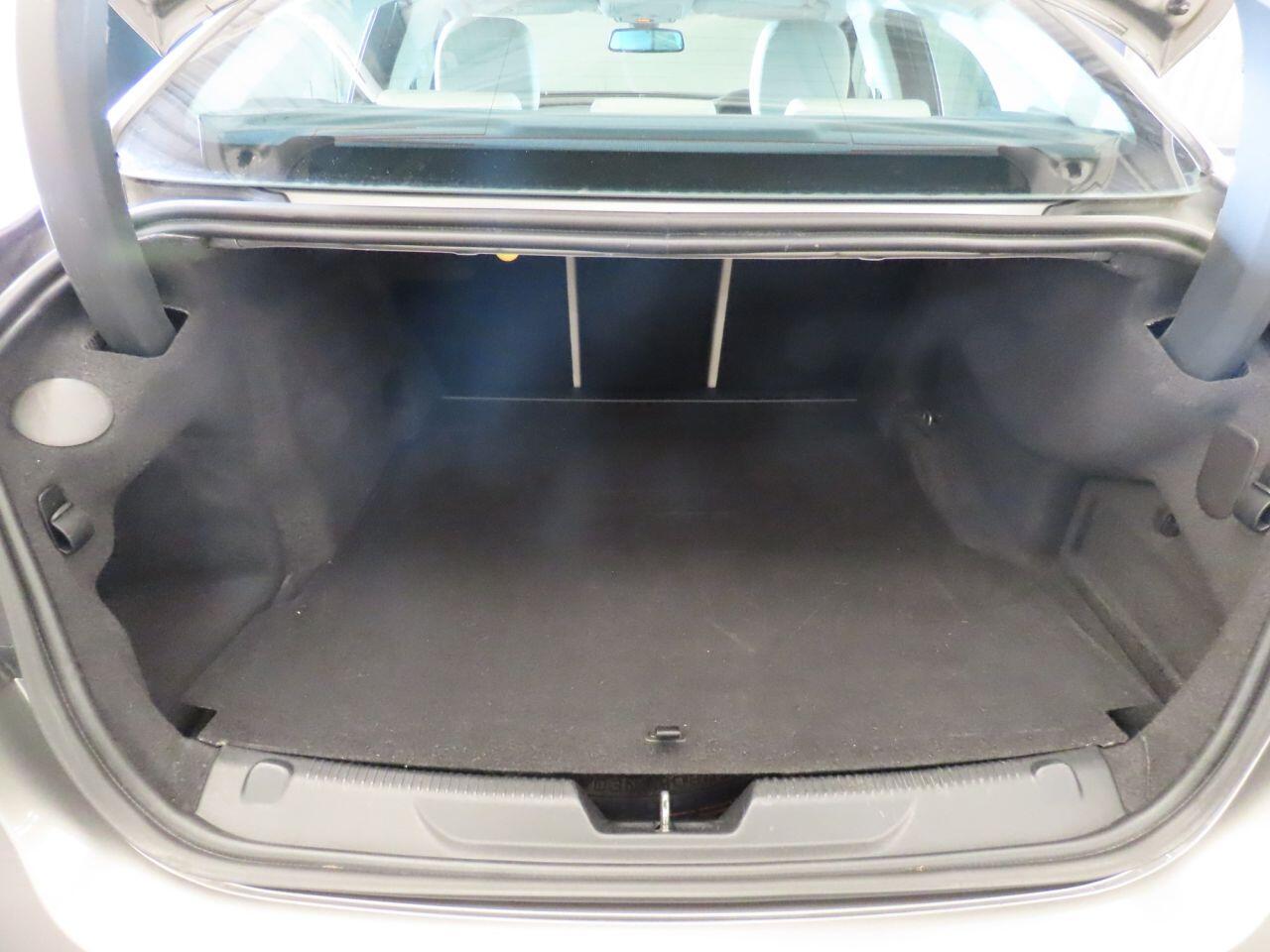 Used Jaguar XE 2017 for sale - 76635449: Photo 16