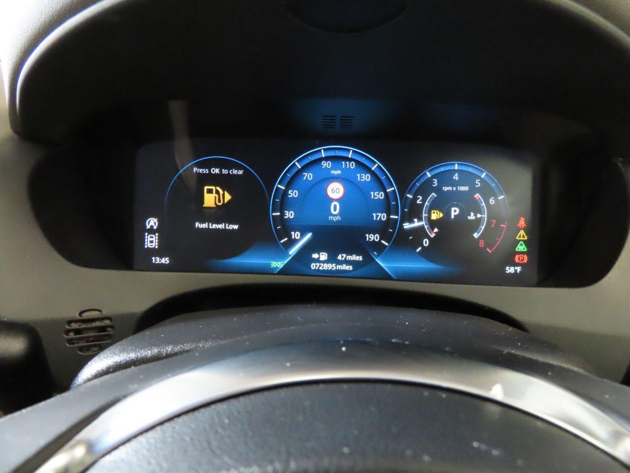 Used Jaguar XE 2017 for sale - 76635449: Photo 9