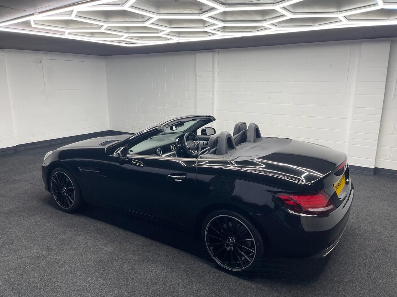 Used Mercedes-Benz SLC 2017 for sale - 76635440: Photo 18