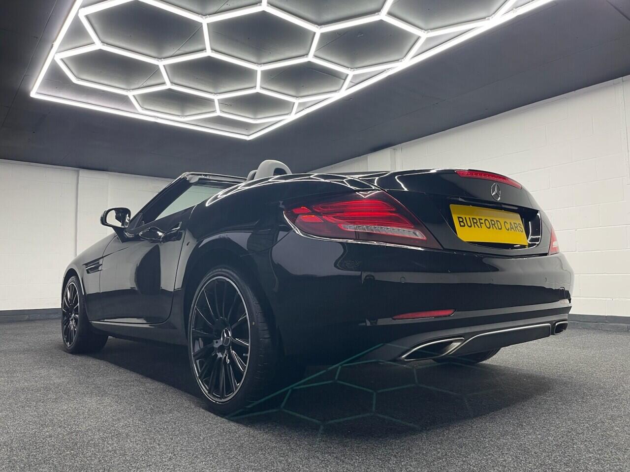 Used Mercedes-Benz SLC 2017 for sale - 76635440: Photo 19