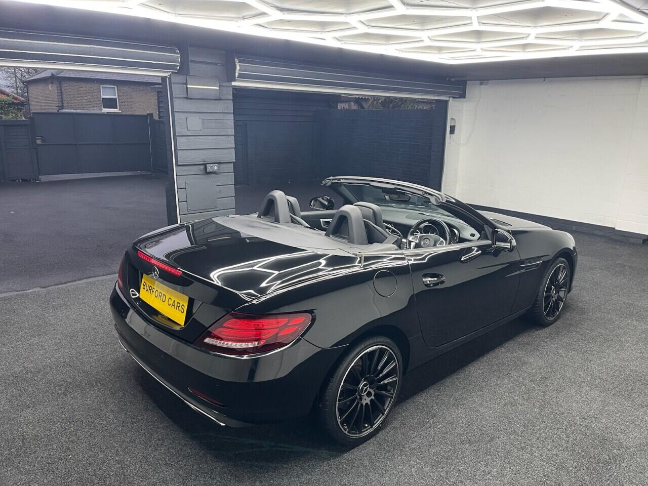 Used Mercedes-Benz SLC 2017 for sale - 76635440: Photo 23