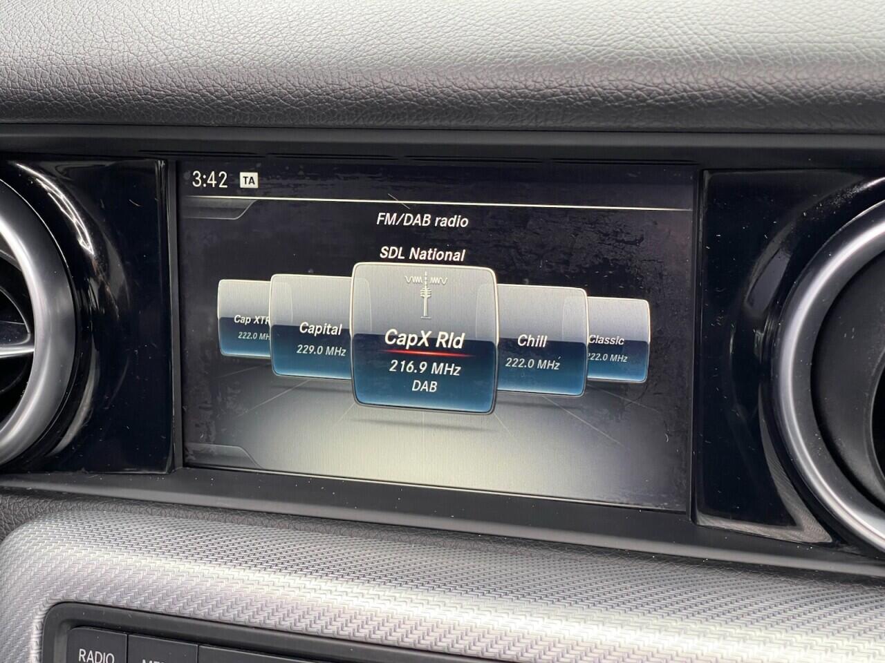 Used Mercedes-Benz SLC 2017 for sale - 76635440: Photo 31