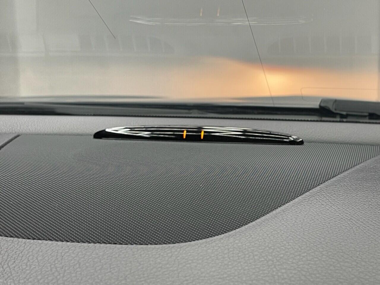 Used Mercedes-Benz SLC 2017 for sale - 76635440: Photo 37