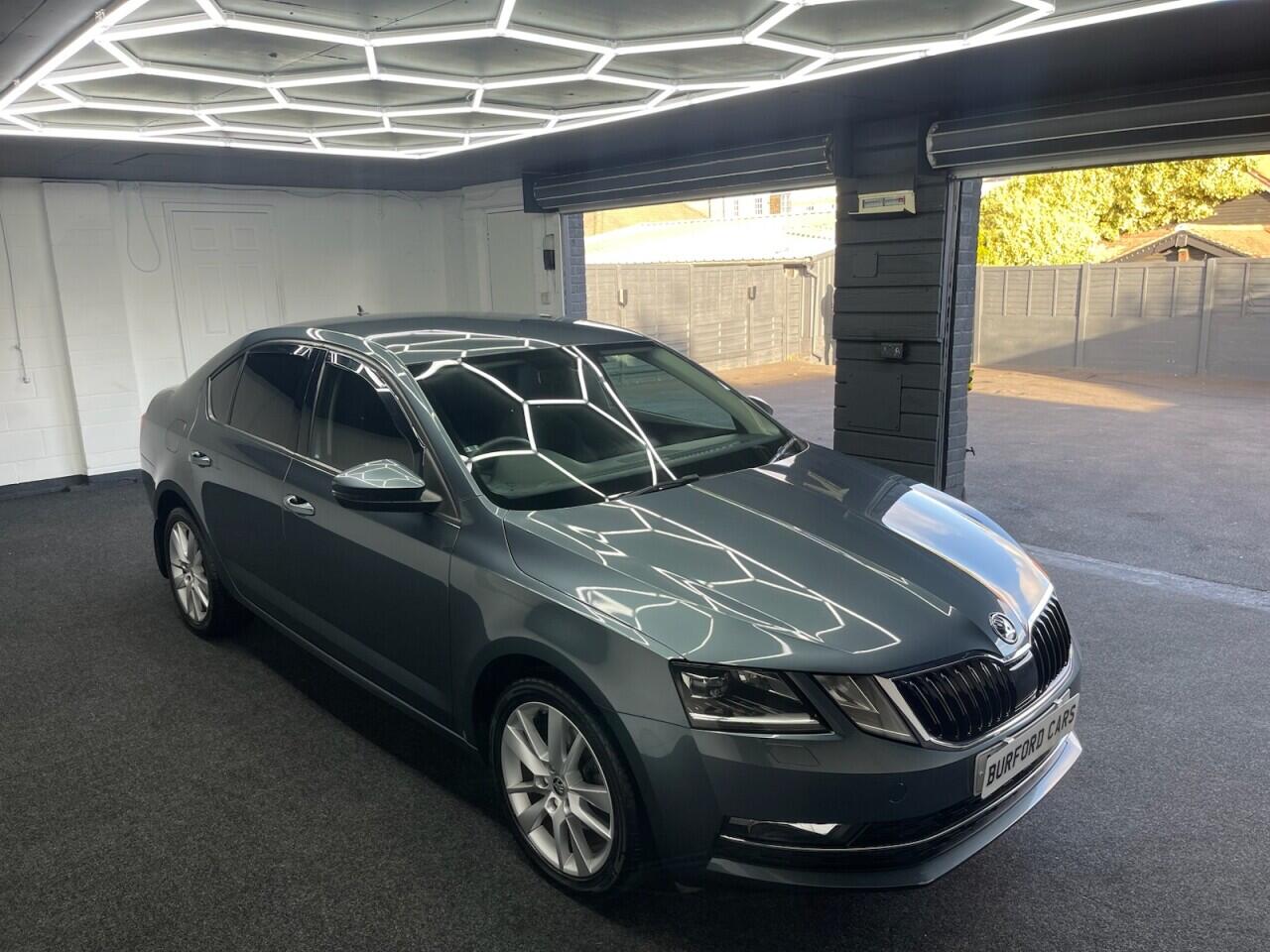Used Skoda Octavia 2020 for sale - 76942591: Photo 2