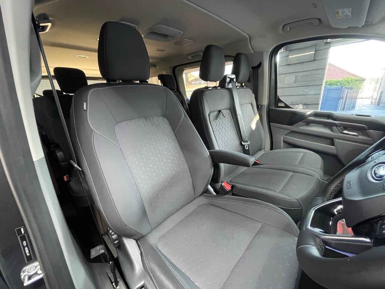 Used Ford Tourneo Custom 2024 for sale - 77215798: Photo 28