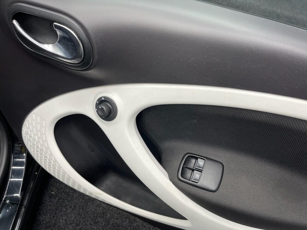 Used smart forfour 2015 for sale - 76865431: Photo 31