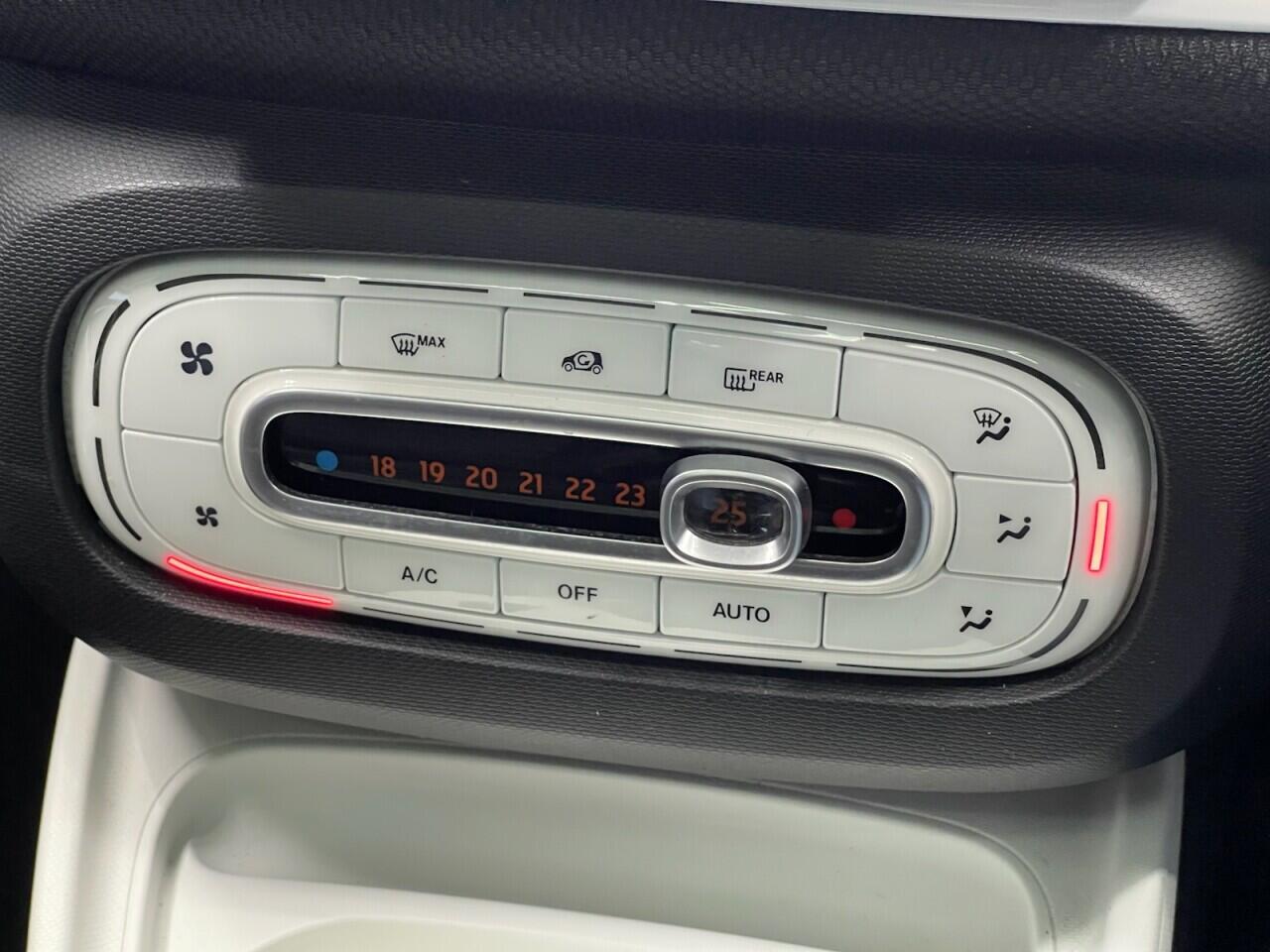 Used smart forfour 2015 for sale - 76865431: Photo 40