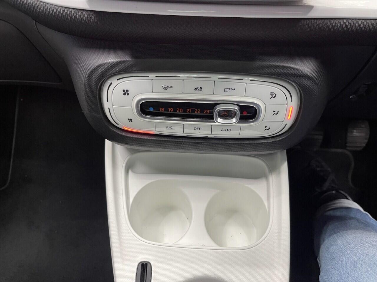 Used smart forfour 2015 for sale - 76865431: Photo 44