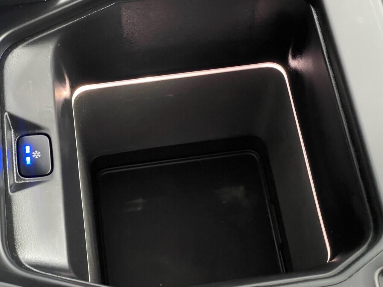 Used Land Rover Defender 2020 for sale - 78046658: Photo 59