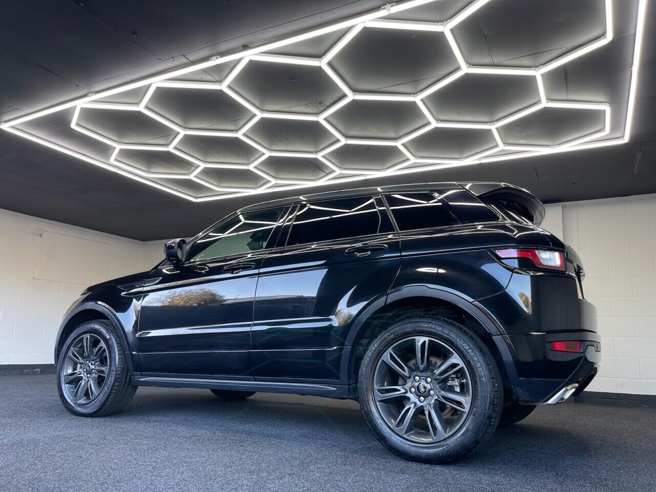 Used Land Rover Range Rover Evoque 2018 for sale - 76632917: Photo 17