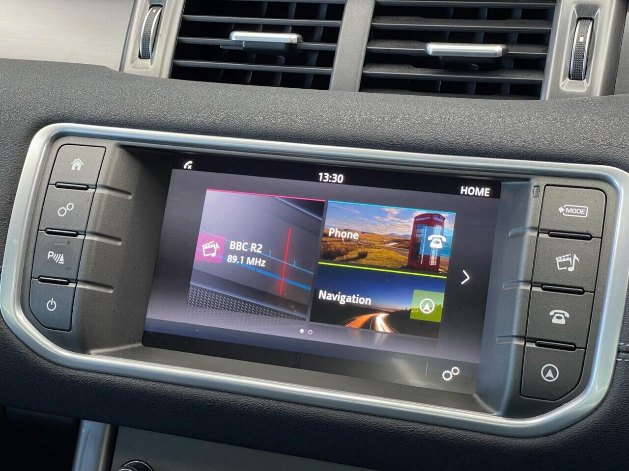 Used Land Rover Range Rover Evoque 2018 for sale - 76632917: Photo 41