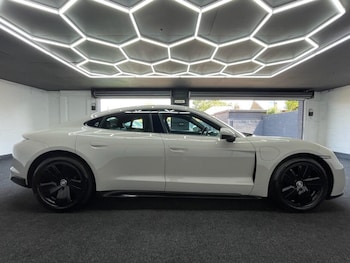 Used Porsche Taycan 2022 for sale - 78988690: Photo