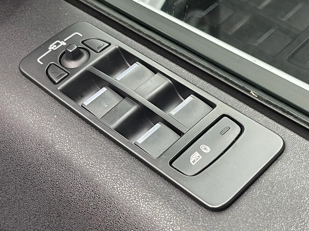 Used Land Rover Discovery Sport 2019 for sale - 76635421: Photo 31