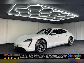 Used Porsche Taycan 2022 for sale - 79256329: Photo