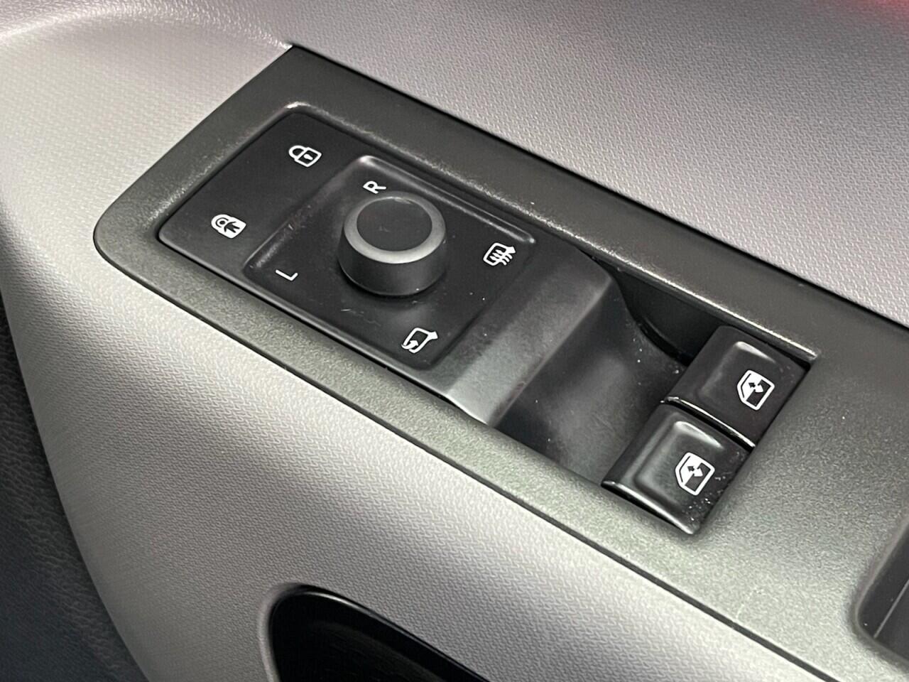 Used Volkswagen ID.Buzz 2024 for sale - 78006699: Photo 39