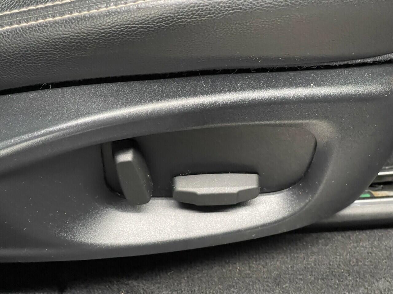 Used Jaguar F-Pace 2016 for sale - 76912772: Photo 26