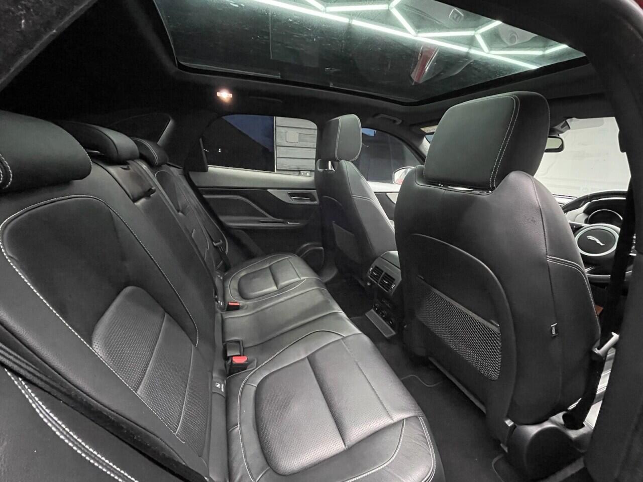 Used Jaguar F-Pace 2016 for sale - 76912772: Photo 31
