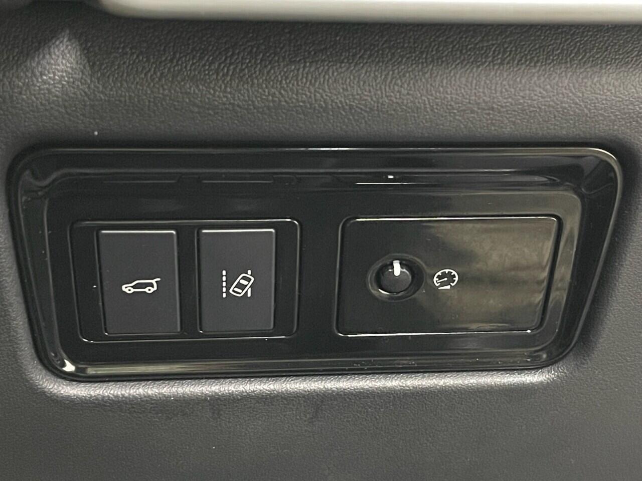 Used Jaguar F-Pace 2016 for sale - 76912772: Photo 34