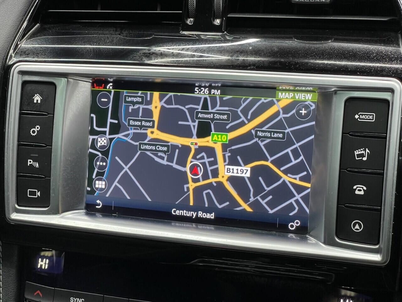 Used Jaguar F-Pace 2016 for sale - 76912772: Photo 46