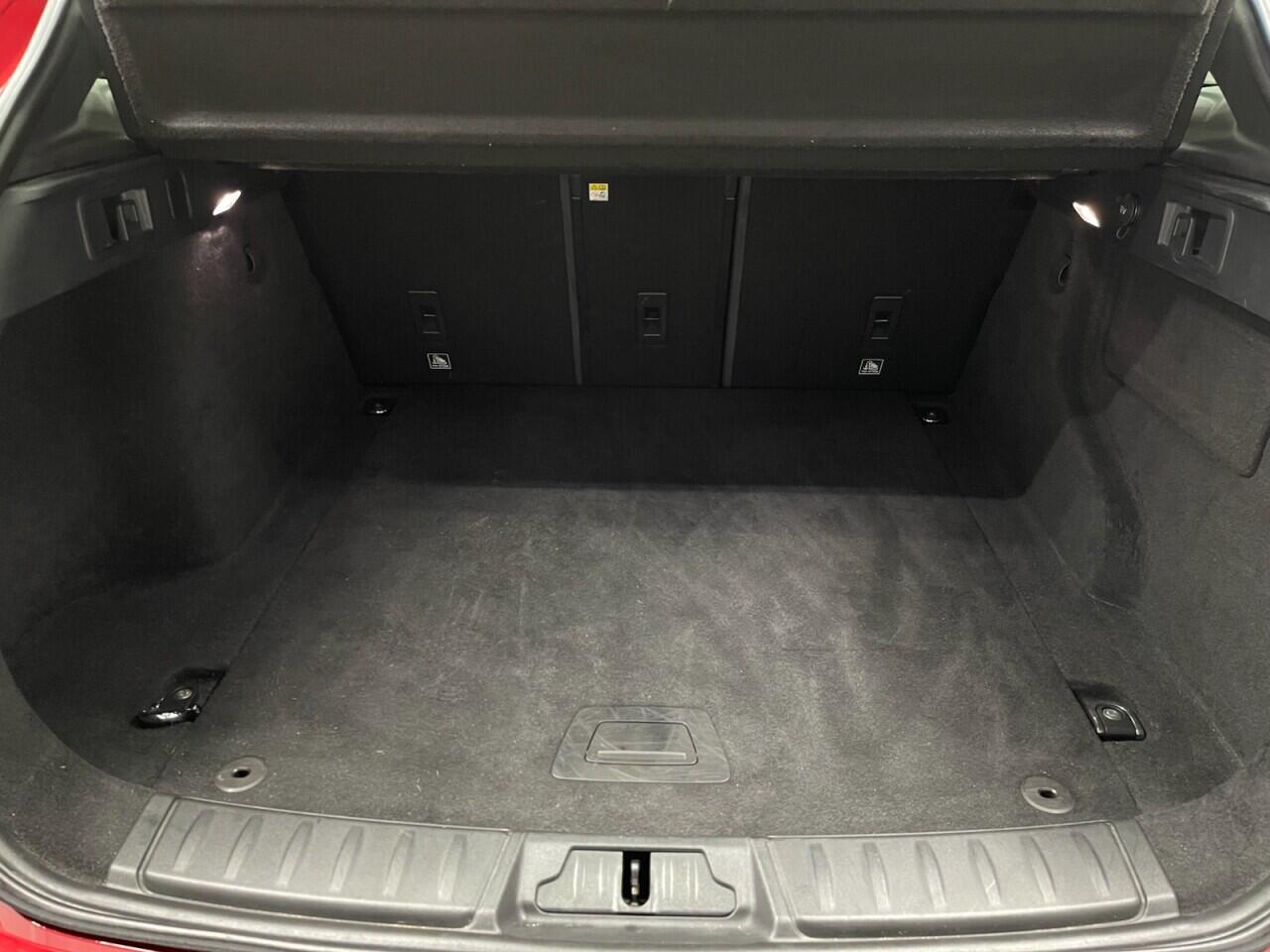 Used Jaguar F-Pace 2016 for sale - 76912772: Photo 48