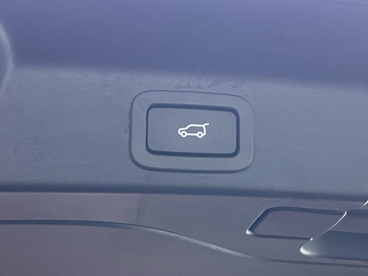 Used Jaguar F-Pace 2016 for sale - 76912772: Photo 49