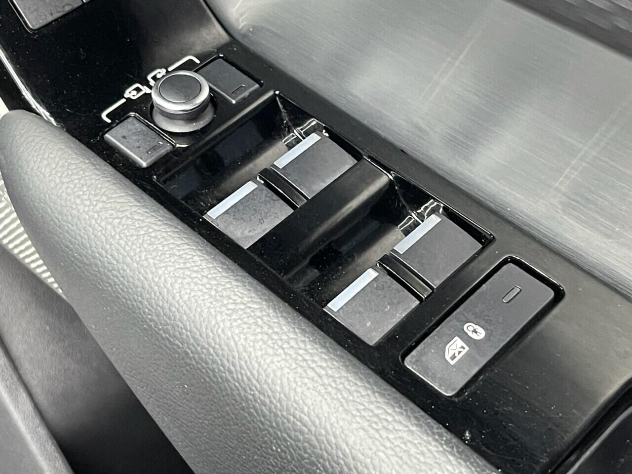 Used Land Rover Range Rover Velar 2021 for sale - 78100715: Photo 37